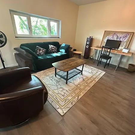 Apartman Charming And Cozy Bondues